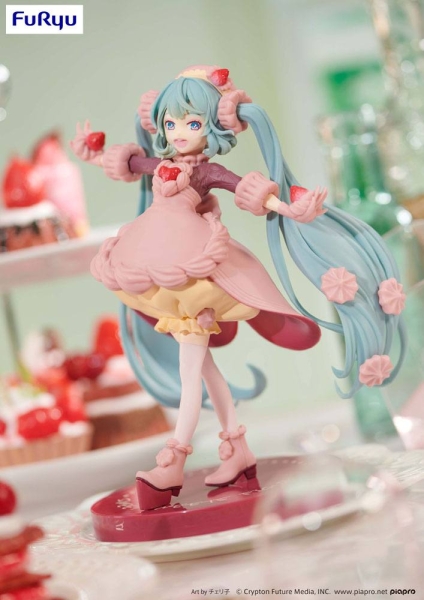 Hatsune Miku SweetSweets Series PVC Statue Hatsune Miku Strawberry Chocolate Short 17 cm