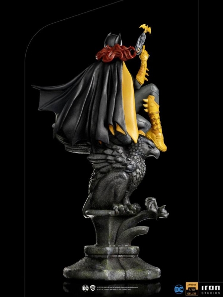 DC Comics Deluxe Art Scale Statue Batgirl