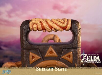 The Legend of Zelda: Breath of the Wild Life-Size Statue 1/1 Sheikah Slate 24 cm – Bild 10