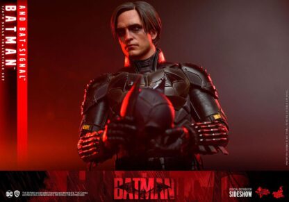 The Batman Movie Masterpiece Actionfigur 1/6 Batman with Bat-Signal 31 cm – Bild 18