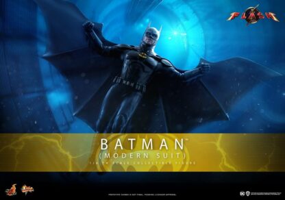 The Flash Movie Masterpiece Actionfigur 1/6 Batman (Modern Suit) 30 cm – Bild 2