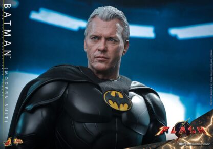 The Flash Movie Masterpiece Actionfigur 1/6 Batman (Modern Suit) 30 cm – Bild 7