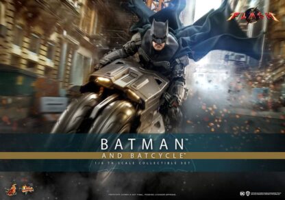 The Flash Movie Masterpiece Actionfigur mit Fahrzeug 1/6 Batman & Batcycle Set 30 cm – Bild 2
