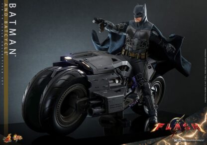 The Flash Movie Masterpiece Actionfigur mit Fahrzeug 1/6 Batman & Batcycle Set 30 cm – Bild 6
