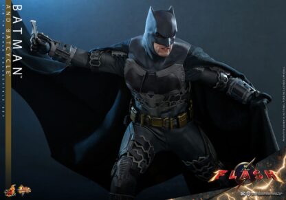The Flash Movie Masterpiece Actionfigur mit Fahrzeug 1/6 Batman & Batcycle Set 30 cm – Bild 11