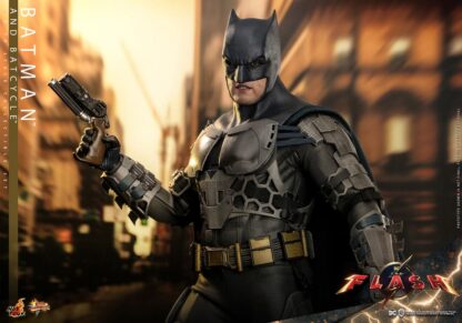 The Flash Movie Masterpiece Actionfigur mit Fahrzeug 1/6 Batman & Batcycle Set 30 cm – Bild 15