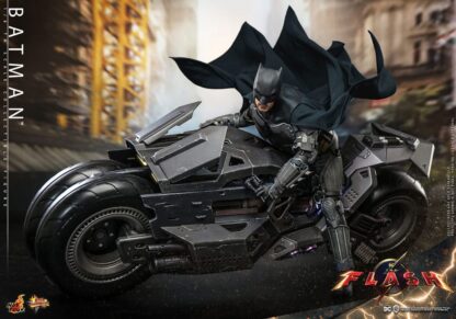 The Flash Movie Masterpiece Actionfigur 1/6 Batman 30 cm – Bild 8