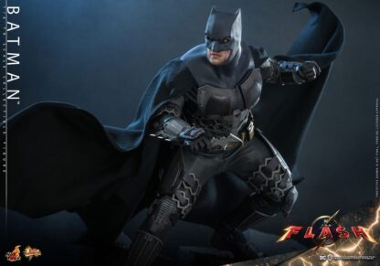 The Flash Movie Masterpiece Actionfigur 1/6 Batman 30 cm – Bild 11