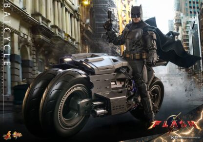 The Flash Movie Masterpiece Fahrzeug 1/6 Batcycle 56 cm – Bild 5