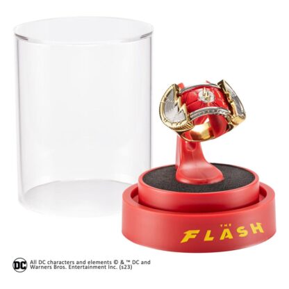 DC Comics Flash Prop Replica Ring with Display – Bild 2