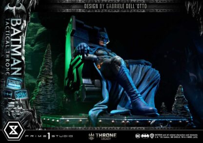 DC Comics Throne Legacy Collection Statue 1/3 Batman Tactical Throne Economy Version 46 cm – Bild 10