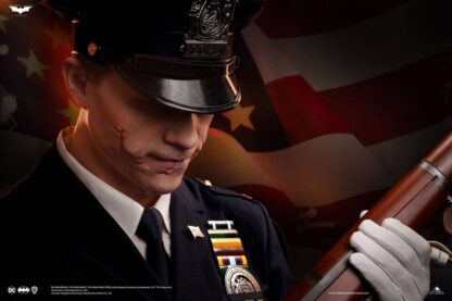 The Dark Knight Büste 1/1 The Joker (Police Uniform) 87 cm – Bild 2
