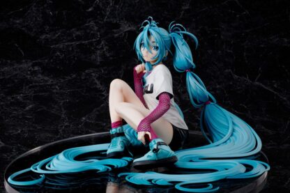 Hatsune Miku Statue 1/4 Yoneyama Mai The Latest Street Style "Cute" Limited Edition 17 cm – Bild 3