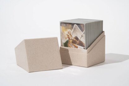 Ultimate Guard Return To Earth Boulder Deck Case 100+ Standardgröße Natural – Bild 6