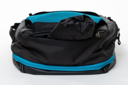 Ultimate Guard Rucksack Vago 28 Journey Black & Petrol – Bild 5