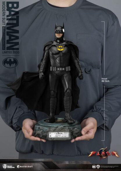 Batman Master Craft Statue Batman Modern Suit 42 cm – Bild 7