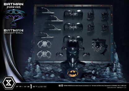 Batman Forever Museum Masterline Series Diorama 1/3 Batman Gadget Wall 49 cm – Bild 2