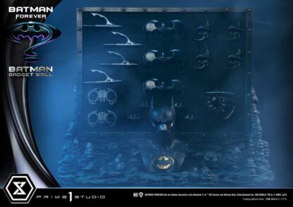 Batman Forever Museum Masterline Series Diorama 1/3 Batman Gadget Wall 49 cm – Bild 8