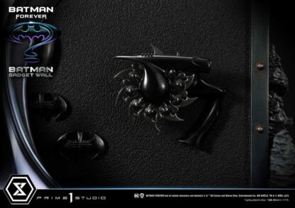 Batman Forever Museum Masterline Series Diorama 1/3 Batman Gadget Wall 49 cm – Bild 16