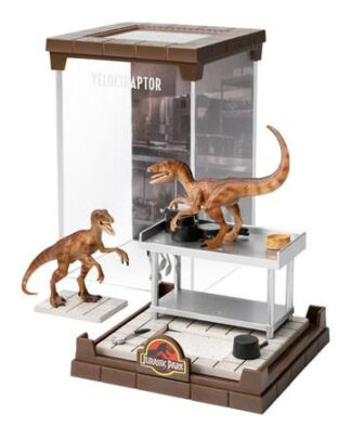Jurassic Park Creature PVC Diorama Velociraptors 18 cm