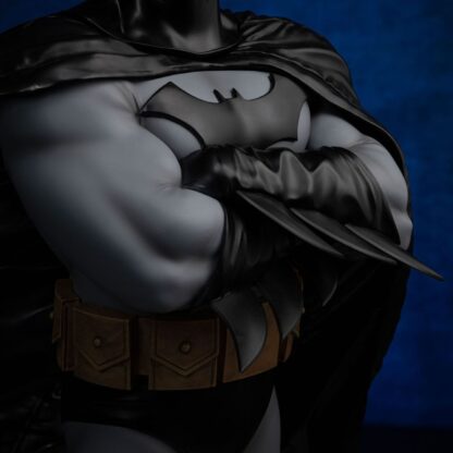 DC Comics Legacy Replica Statue 1/4 Batman DC Trinity 60 cm – Bild 8