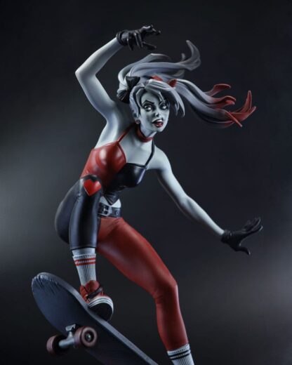 DC Direct Harley Quinn: Red, White & Black Statue 1/10 Harley Quinn by Ivan Tao 20 cm – Bild 3