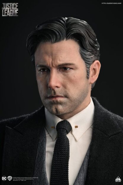 Justice League Statue 1/4 Bruce Wayne (Ben Affleck) 51 cm – Bild 4