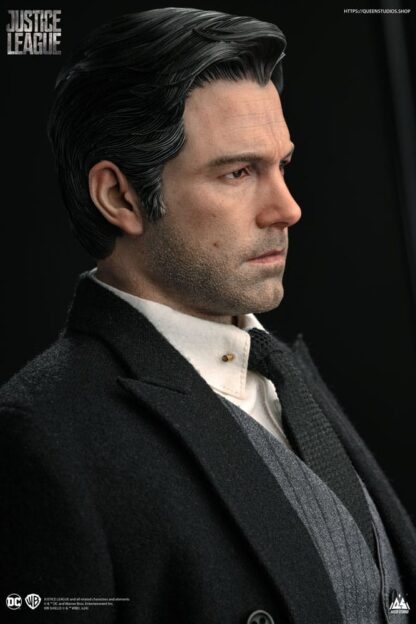 Justice League Statue 1/4 Bruce Wayne (Ben Affleck) 51 cm – Bild 5