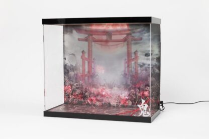 SHINSAI Acryl Display Case mit Beleuchtung Inbina Rasethuhime Saki 39 cm – Bild 2