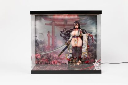 SHINSAI Acryl Display Case mit Beleuchtung Inbina Rasethuhime Saki 39 cm – Bild 7