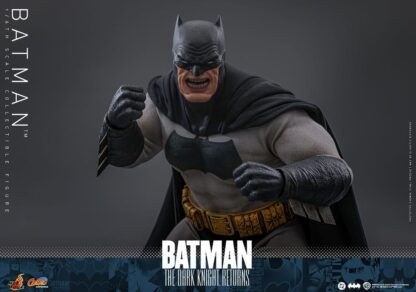 Batman: The Dark Knight Returns Comic Masterpiece Actionfigur 1/6 Batman 32 cm – Bild 14
