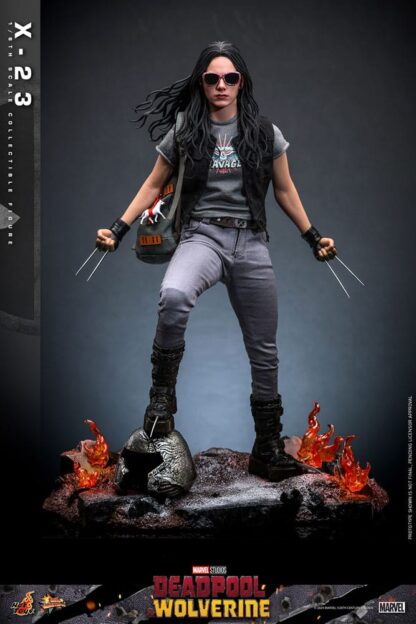 Deadpool & Wolverine Movie Masterpiece Actionfigur 1/6 X-23 27 cm – Bild 6