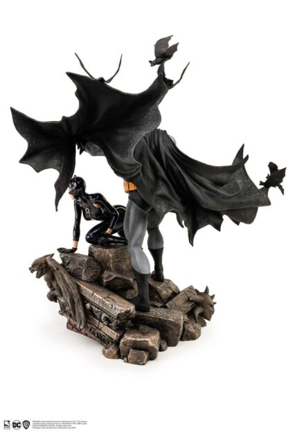 DC Comics Statue 1/4 Batman & Catwoman Reunion 67 cm – Bild 6