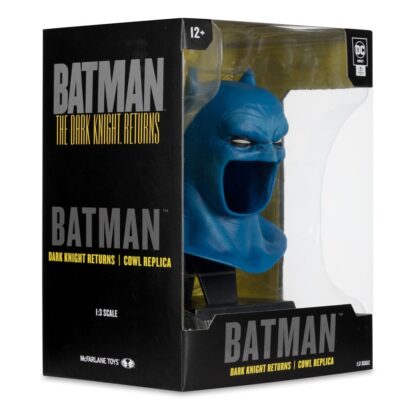 The Dark Knight Returns DC Direct Mini-Replik 1/3 Batman Maske 19 cm – Bild 8