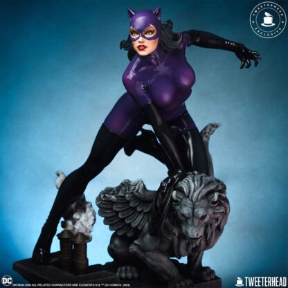 DC Comics Maquette 1/6 Catwoman (Purple Edition) 35 cm – Bild 2