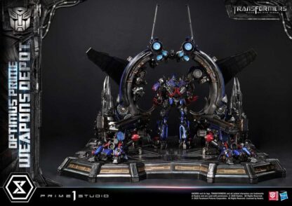 Transformers: Dark of the Moon (Film) Museum Masterline Statue Optimus Prime Weapons Depot 127 cm – Bild 11