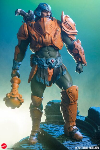 Masters of the Universe Legends Maquette Man-at-Arms 51 cm – Bild 3