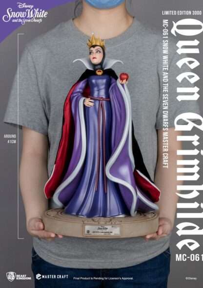 Disney Snow White and the Seven Dwarfs Master Craft Statue Queen Grimhilde 41 cm – Bild 3