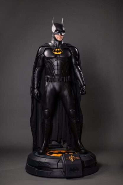 The Flash Life-Size Statue Batman Keaton 2 211 cm – Bild 2