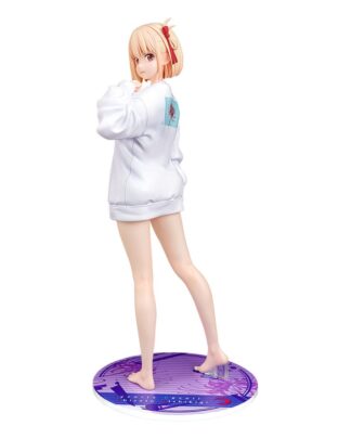 Lycoris Recoil PVC Statue 1/7 Chisato Nishikigi: Oversized Sweatshirt Ver. 25 cm