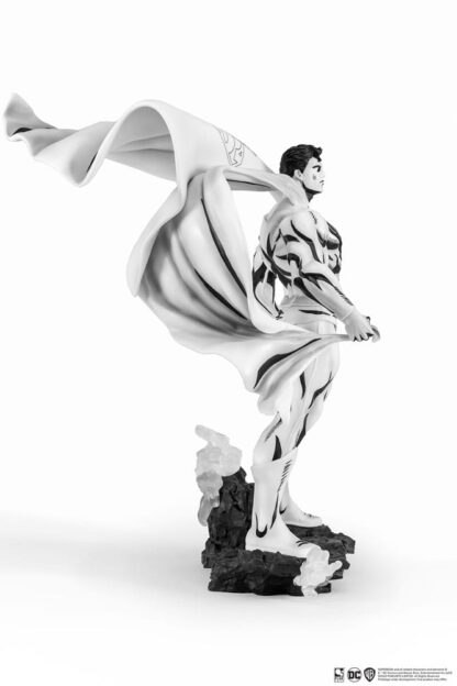 Man of Steel PX PVC Statue 1/8 SDCC 2024 Superman Black & White Version 36 cm    - Beschädigte Verpackung – Bild 4