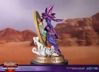Yu-Gi-Oh! PVC Statue Dark Magician Purple Version 29 cm – Bild 3