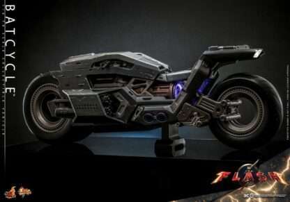 The Flash Movie Masterpiece Fahrzeug 1/6 Batcycle 56 cm – Bild 7