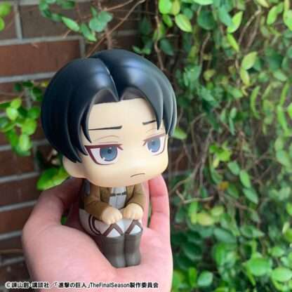 Attack on Titan Look Up PVC Statue Levi 11 cm – Bild 7