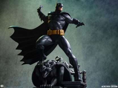 DC Comics Maquette 1/6 Batman (Black and Gray Edition) 50 cm – Bild 9