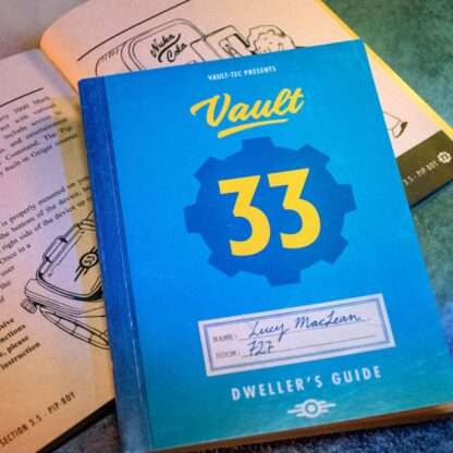 Fallout Geschenkbox Lucy's Dweller Kit – Bild 7