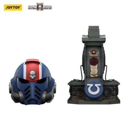 Warhammer 40,000: Space Marine 2 Replik Ultramarines Lieutenant Titus Helm mit Display-Stand 44 cm – Bild 11
