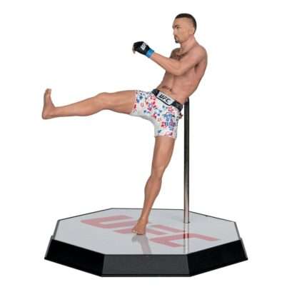 UFC Posed PVC Statue Max Holloway 18 cm – Bild 3