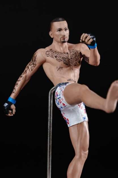 UFC Posed PVC Statue Max Holloway 18 cm – Bild 11