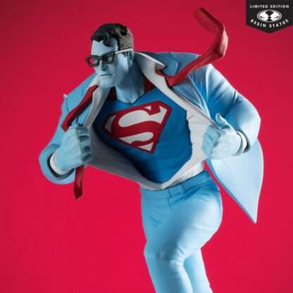 DC Direct Statue 1/10 Superman Red and Blue: Superman by Clayton Henry Limited Edition 16 cm – Bild 7